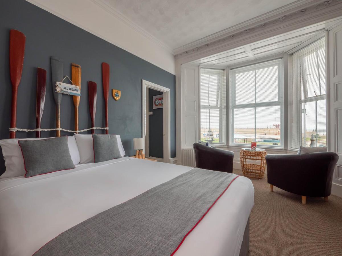 Oyo Pier Hotel Ріл Екстер'єр фото