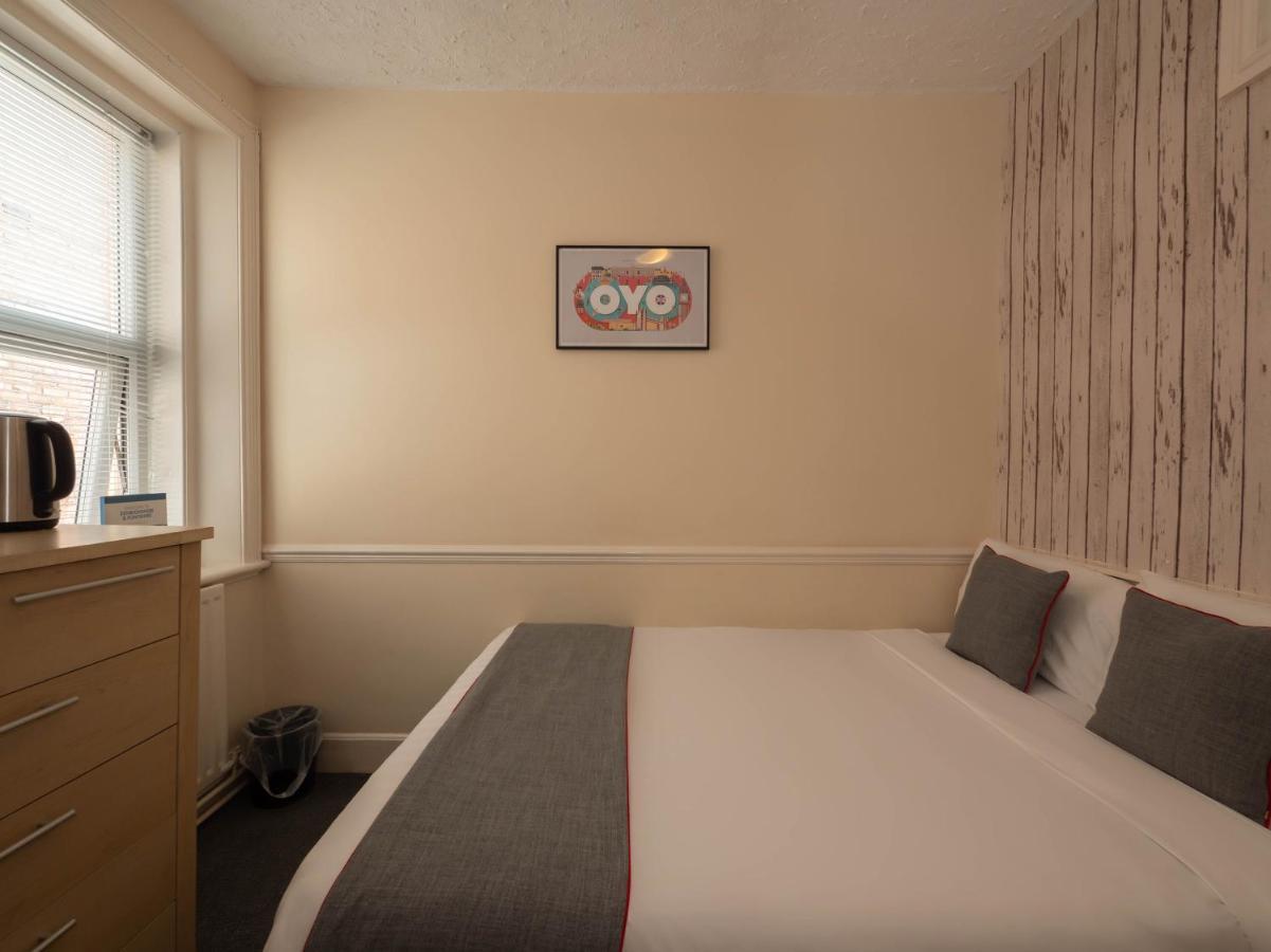 Oyo Pier Hotel Ріл Екстер'єр фото